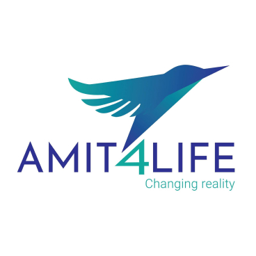  Logotipo que presenta un pájaro estilizado con el texto "AMIT4LIFE" y el lema "Cambiando la realidad" debajo, integrando perfectamente las capacidades de Google Chronicle.